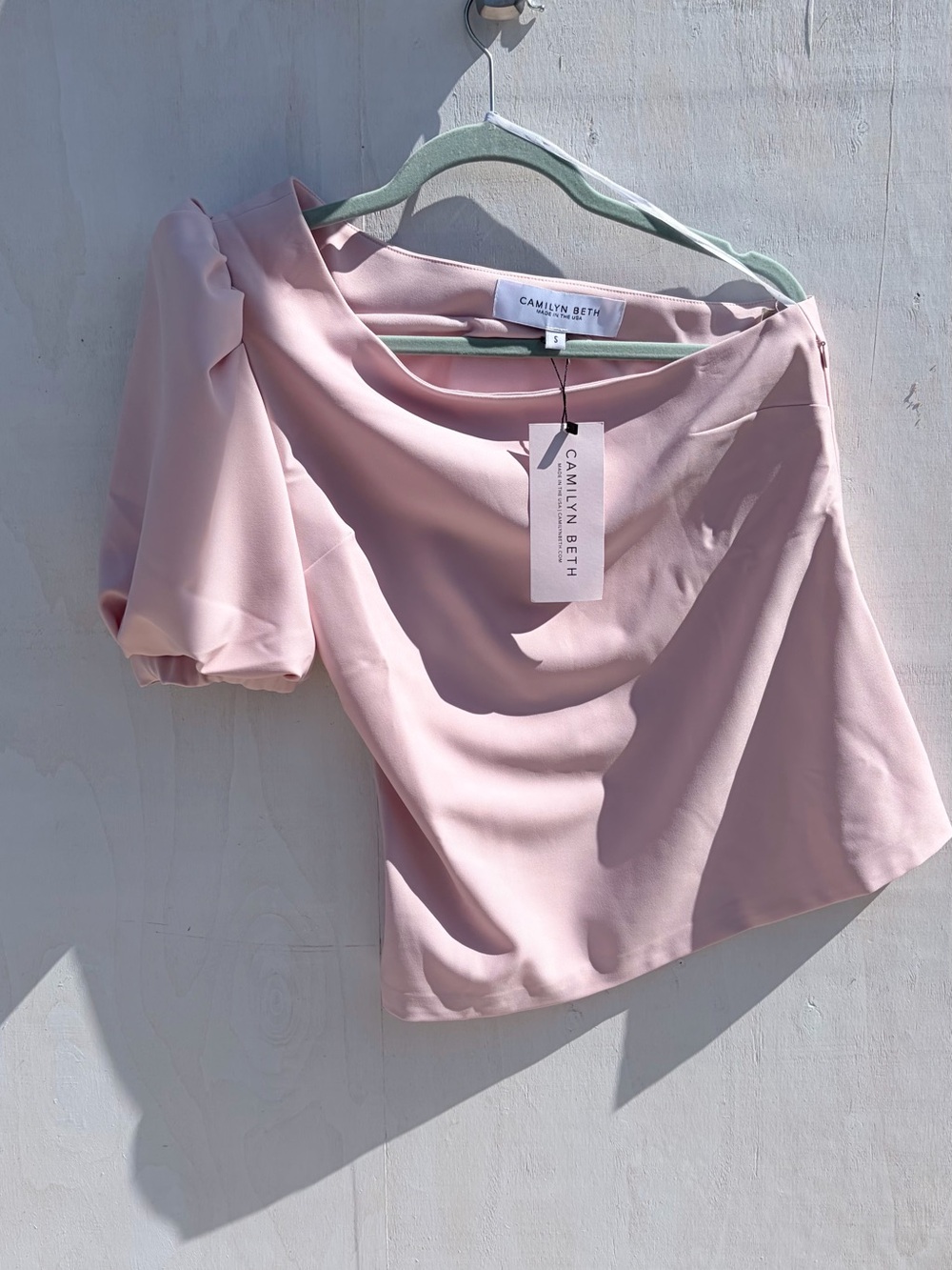 CAMILYN BETH Blush Pink One-Shoulder Puff Top Feminine Sophisticated Luxury S